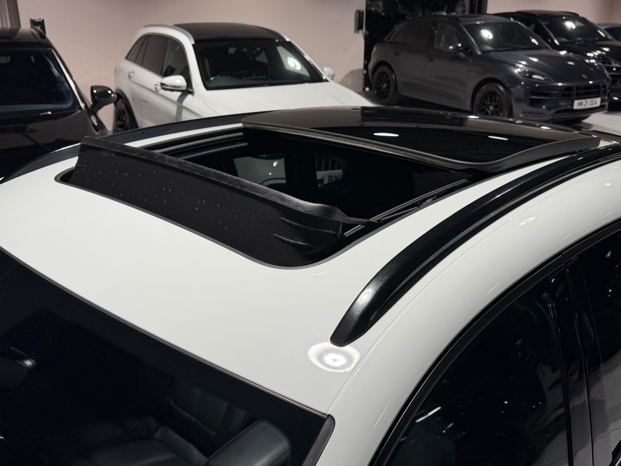 Porsche Macan 2.0T SUV 5dr Petrol PDK 4WD Euro 6 (s/s) (252 ps)